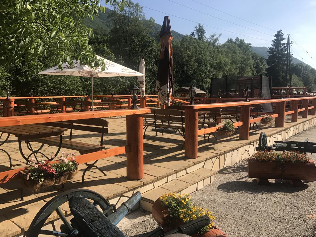 Penzion Zbojnik Терхова Экстерьер фото